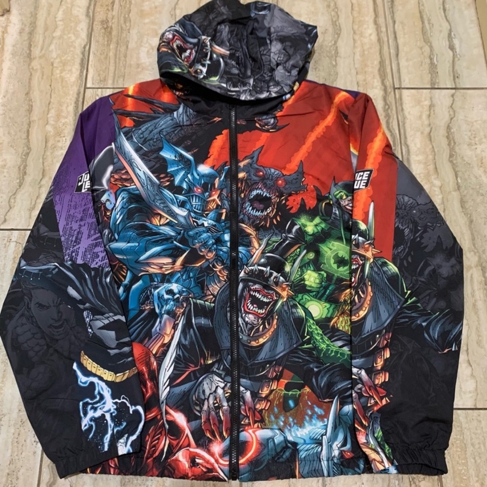 New with tag amazing just in time for Christmas Justice league jacket